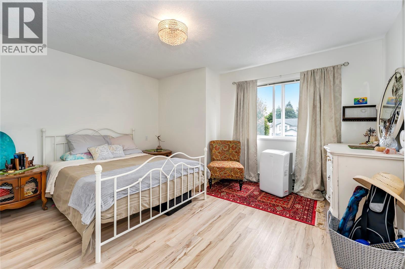 #7 3242 COWICHAN LAKE RD - 17