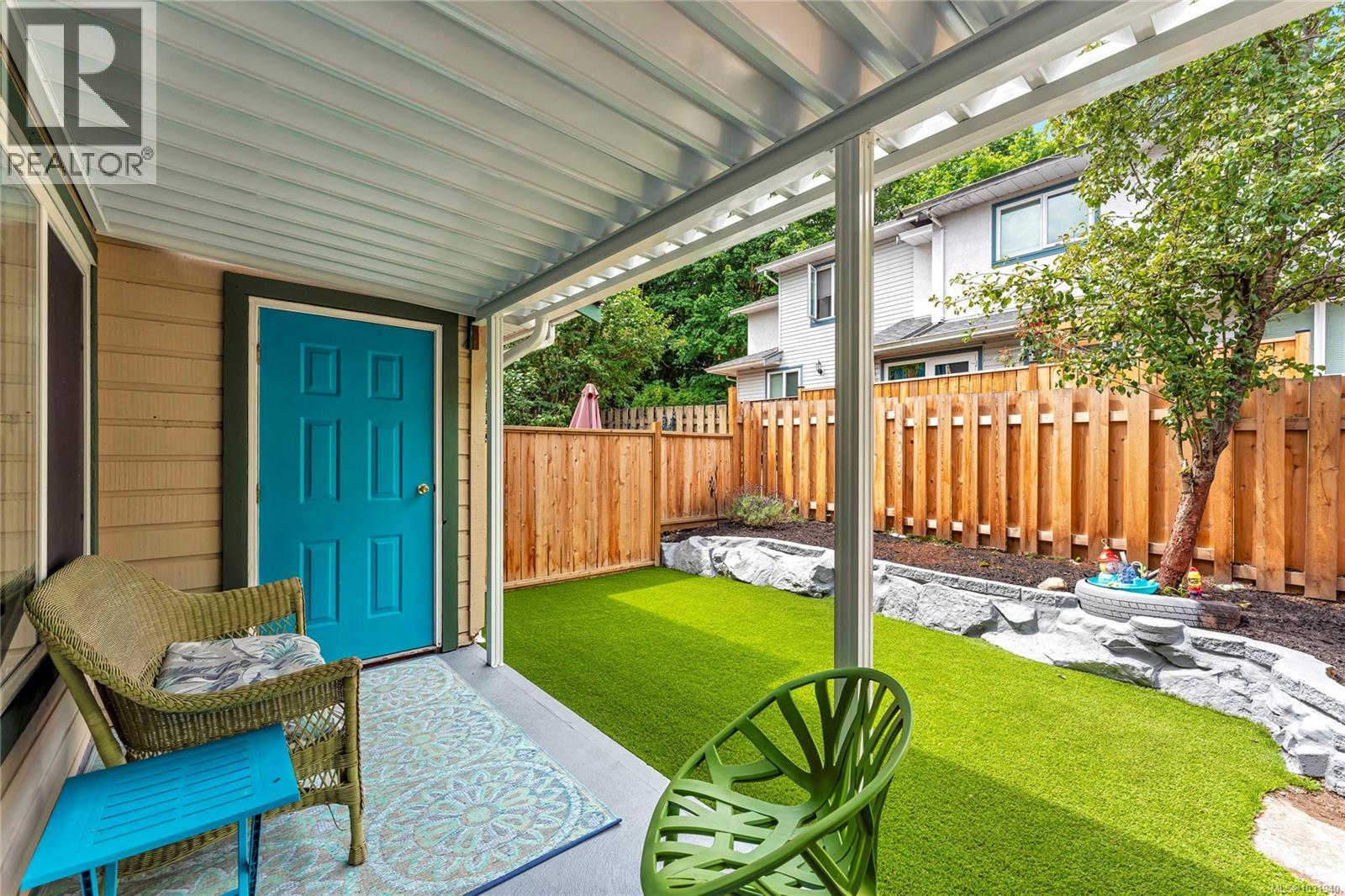 #7 3242 COWICHAN LAKE RD - 28