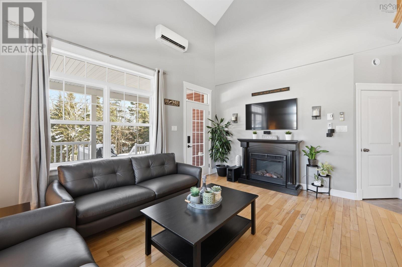 Property 15 of 50 of 124 Murray Road