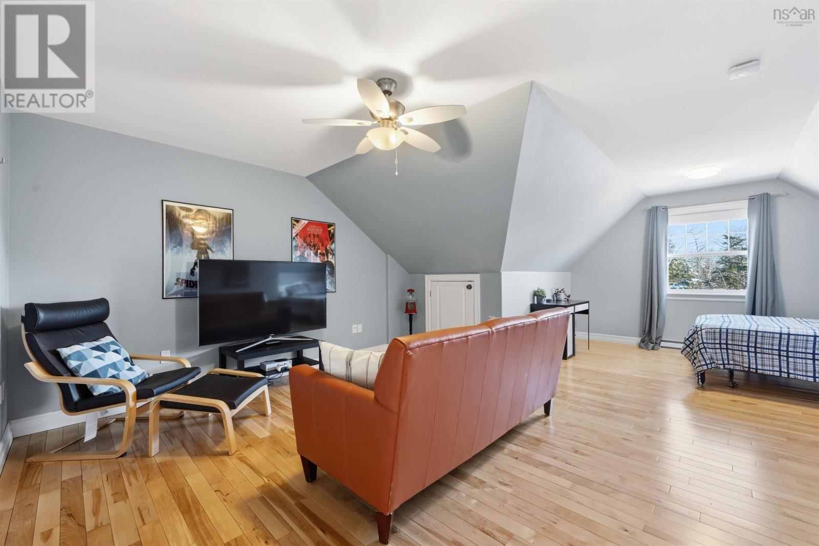 Property 28 of 50 of 124 Murray Road