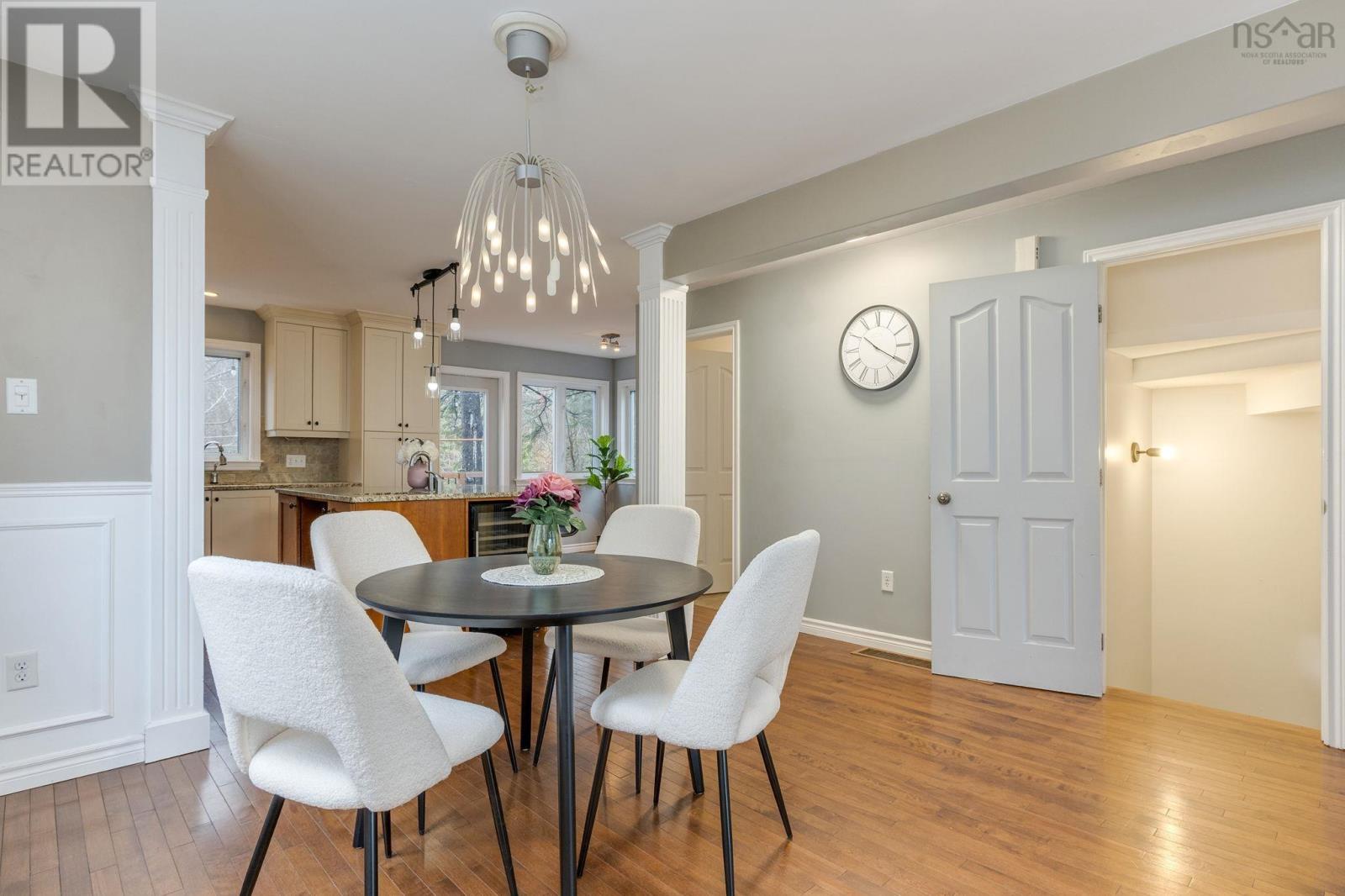 Property 8 of 44 of 53 Heathside Crescent