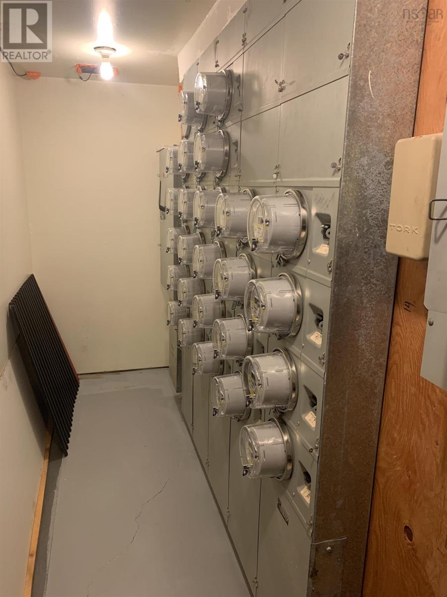 Property 33 of 41 of 1011 Burgess Crescent