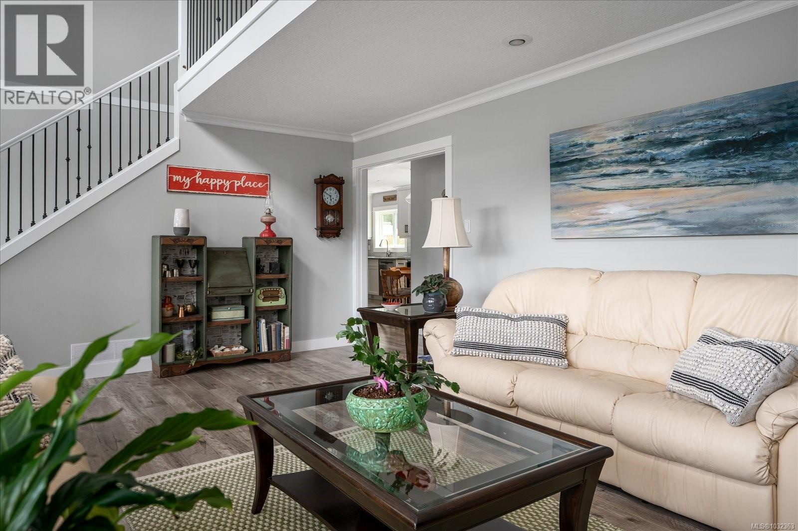 1156 CLUBHOUSE DR - 32