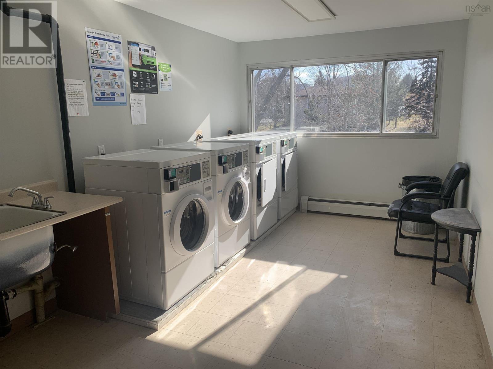 Property 32 of 41 of 1011 Burgess Crescent