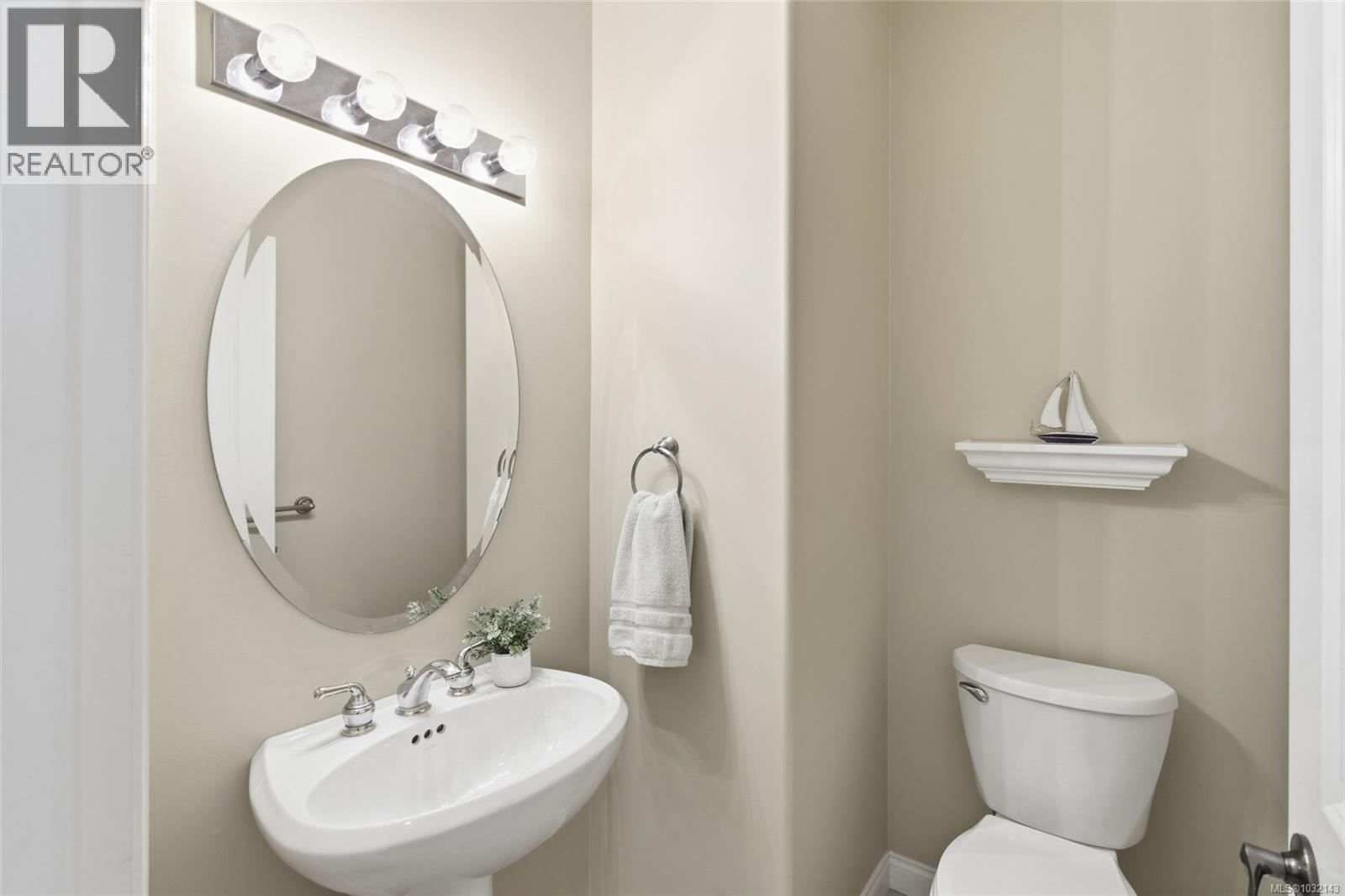 1377 CAPE COD DR - 26