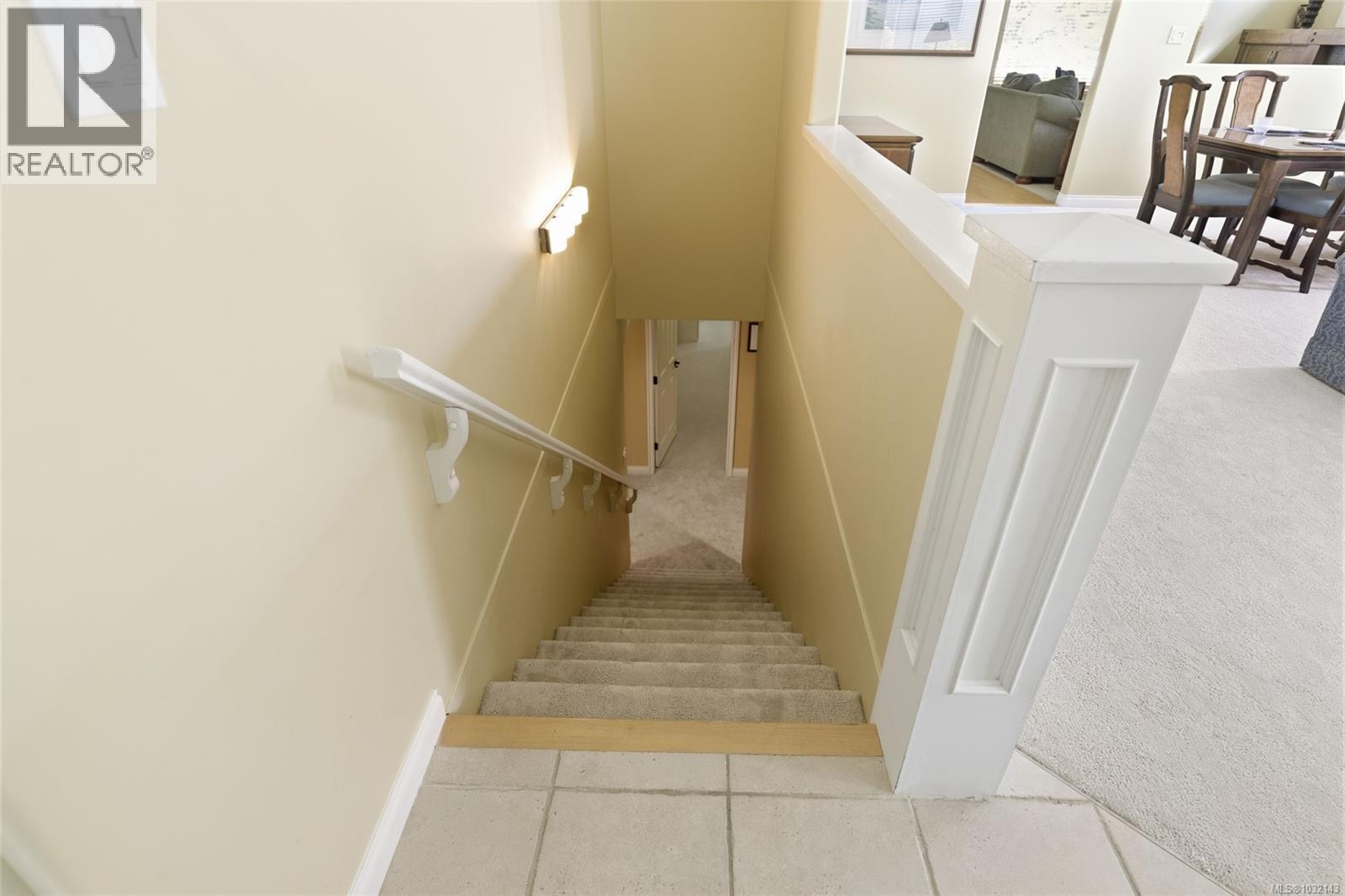 1377 CAPE COD DR - 27