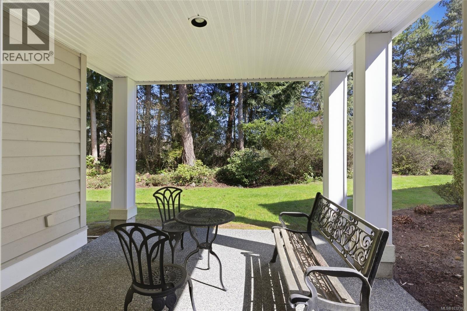 1377 CAPE COD DR - 33