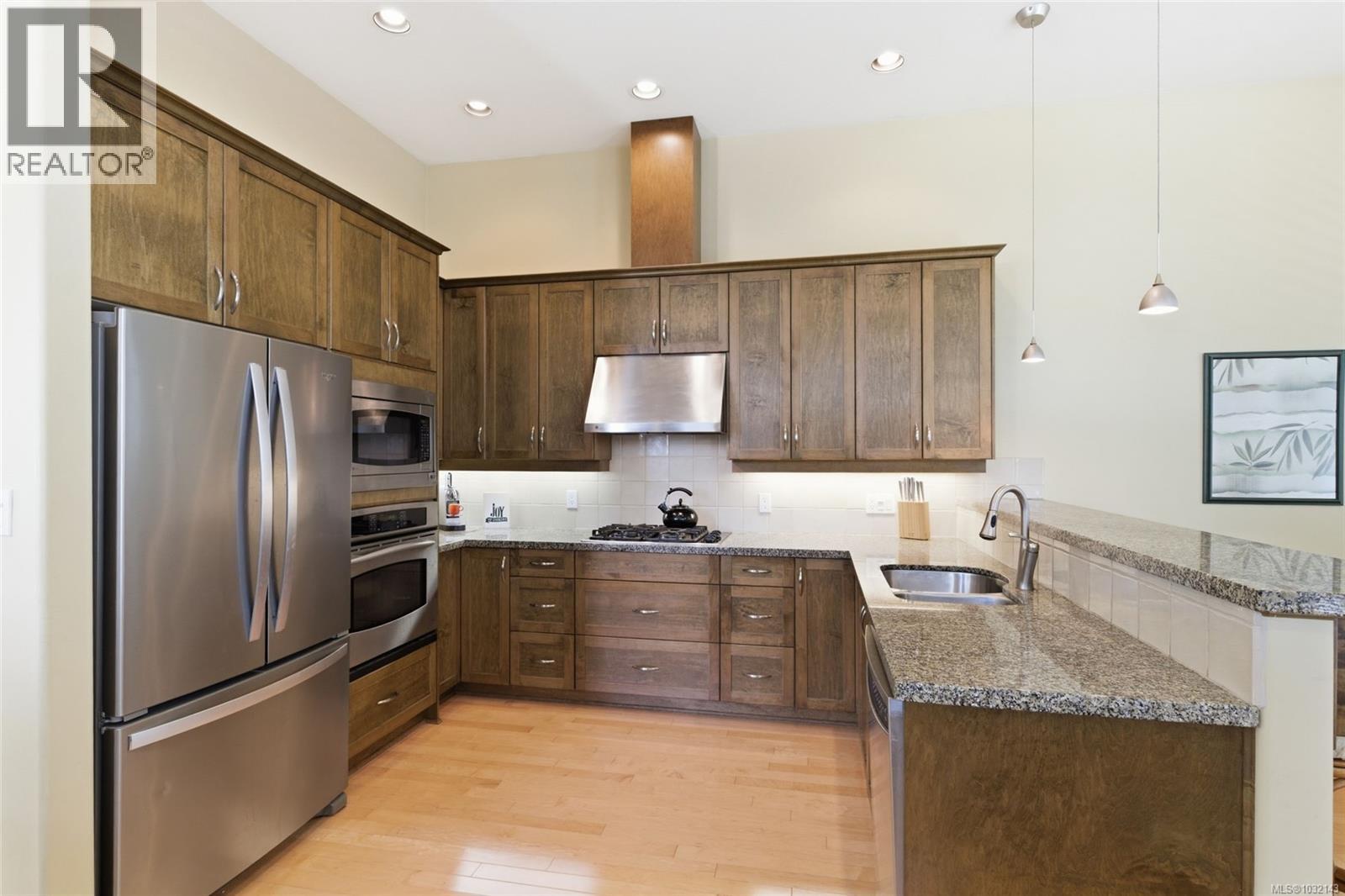 1377 CAPE COD DR - 5