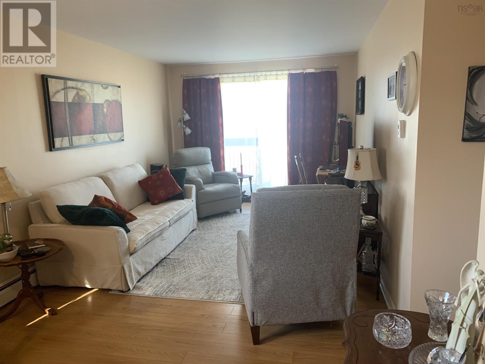 Property 6 of 41 of 1011 Burgess Crescent