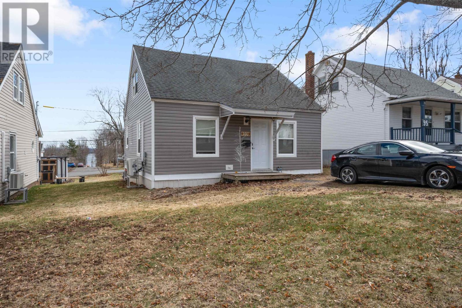 Property 3 of 21 of 99 POPLAR Street