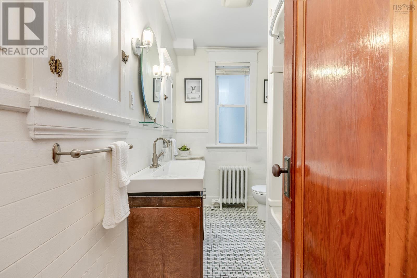 Property 9 of 45 of 6030/6032 Cherry Street