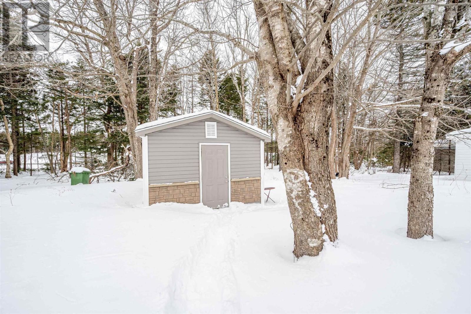 Property 30 of 30 of 40 Champlain Avenue