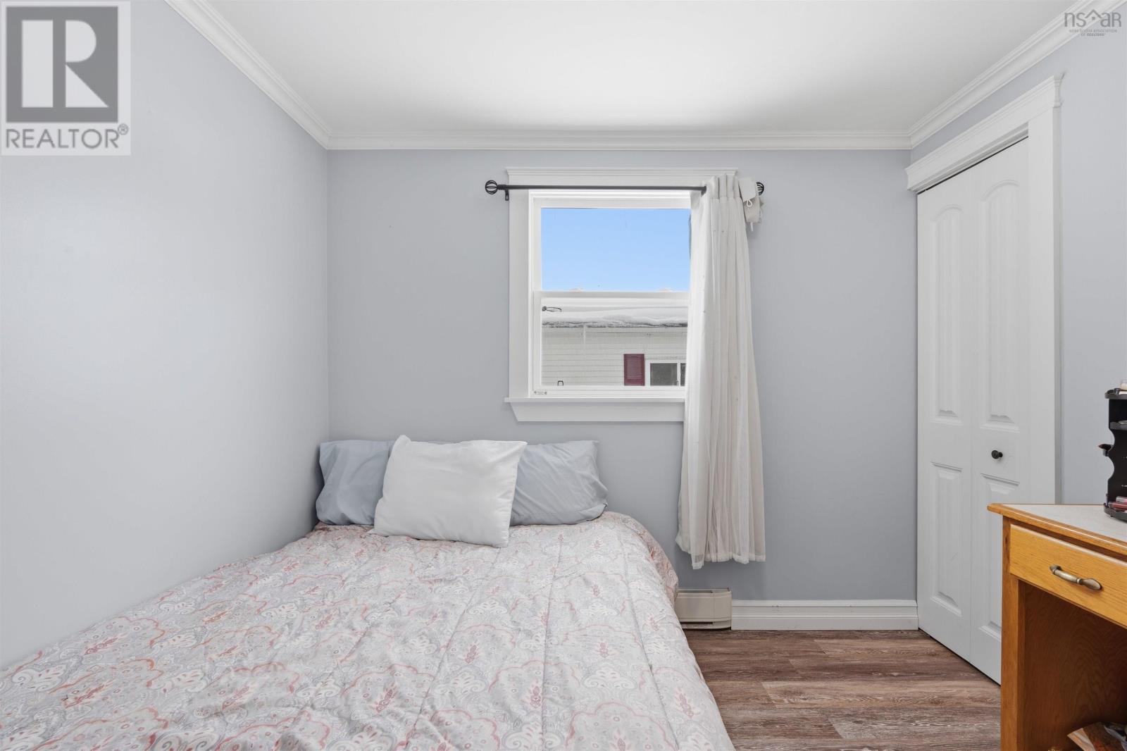 Property 22 of 30 of 40 Champlain Avenue