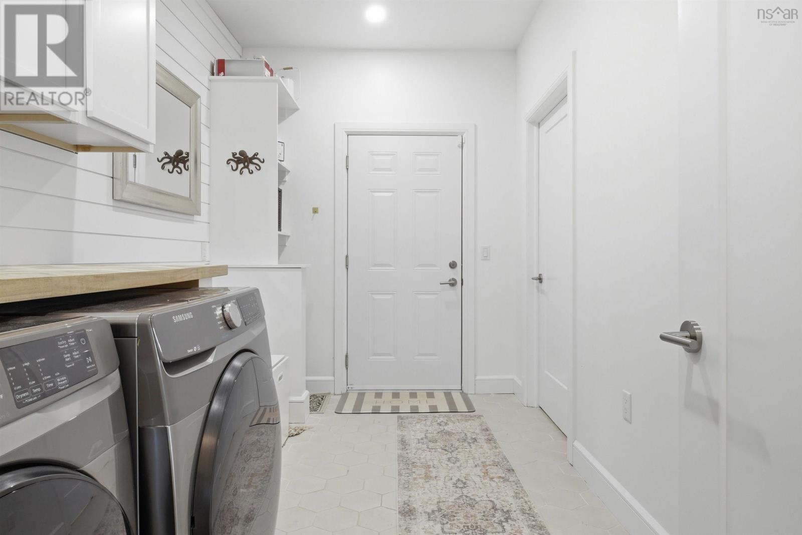 Property 27 of 42 of 107 Amelinda Crescent, 105 Amelinda Crescent