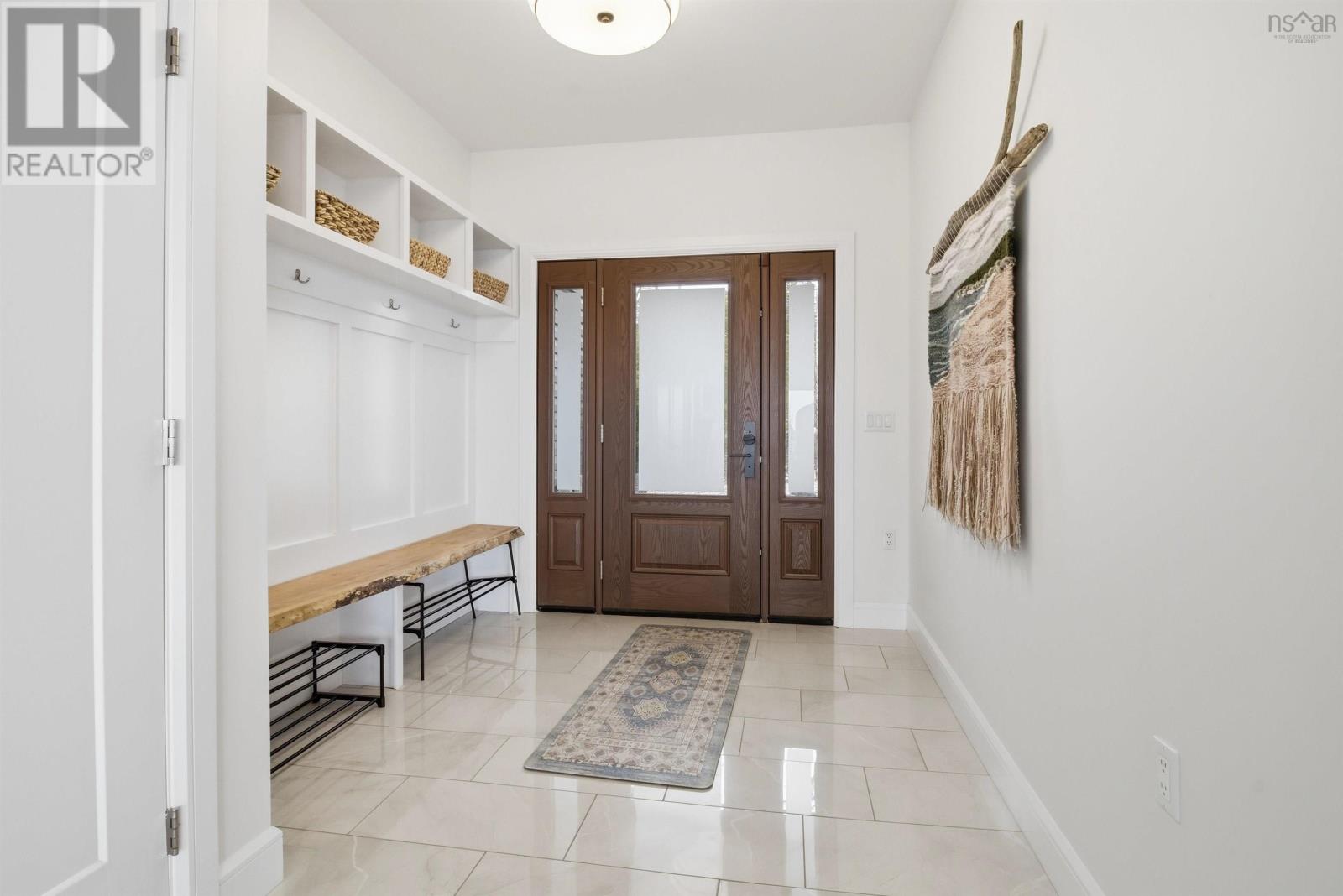 Property 11 of 42 of 107 Amelinda Crescent, 105 Amelinda Crescent