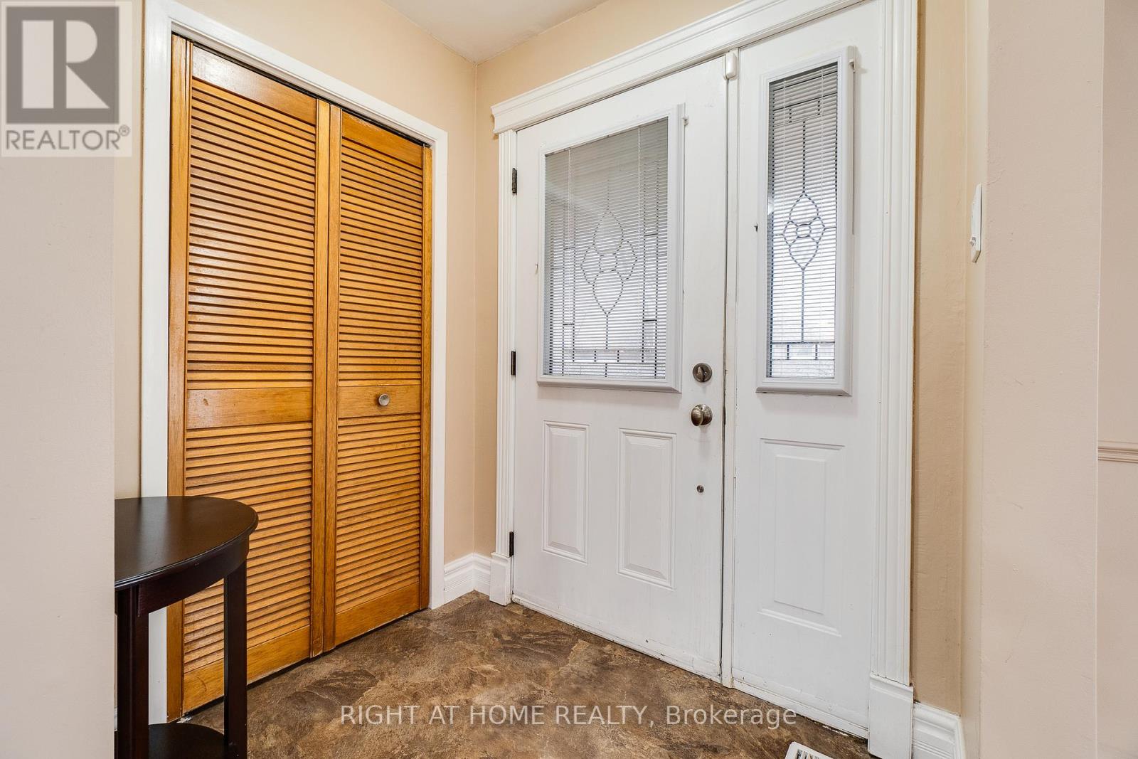 109 REXWAY DRIVE - 10