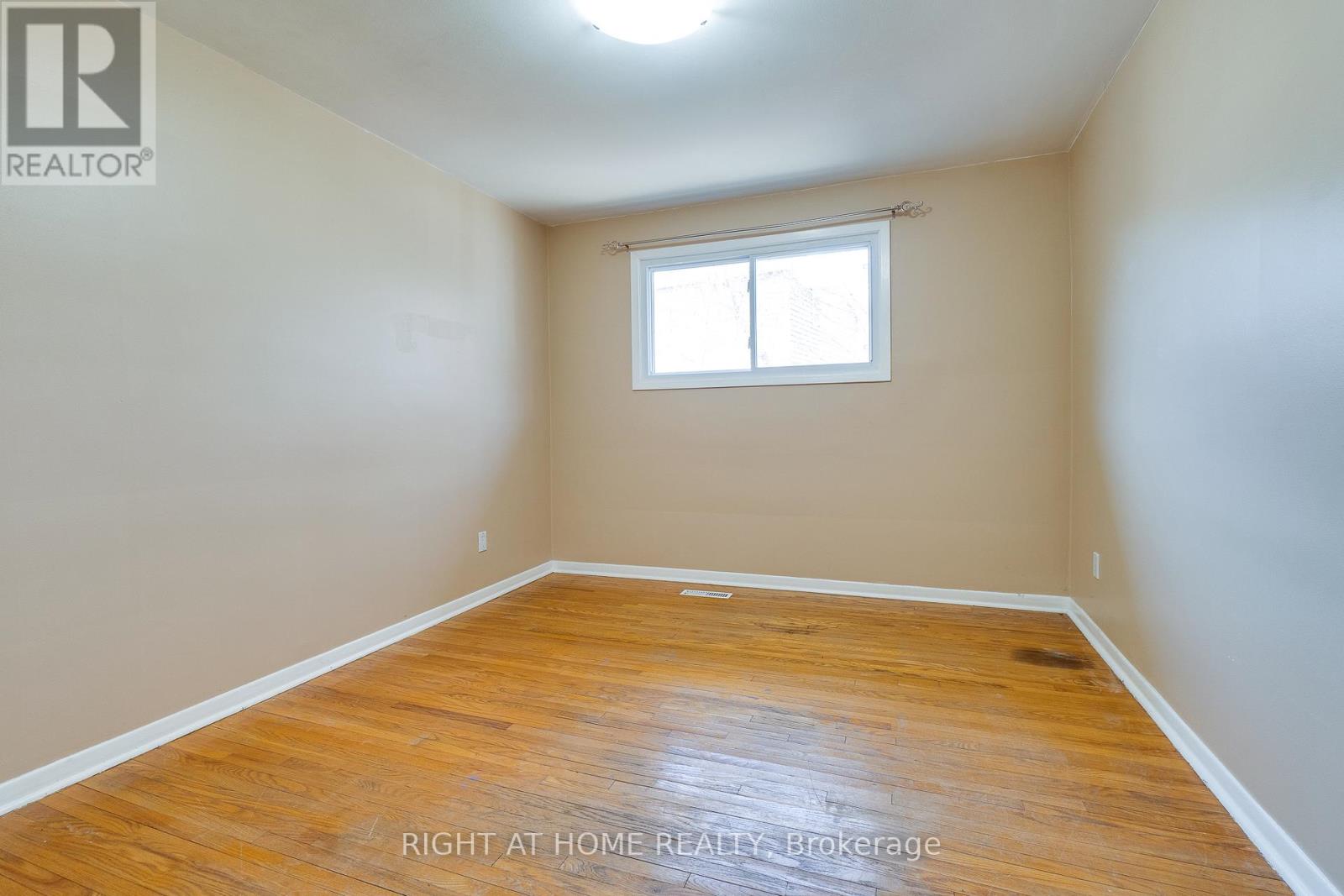 109 REXWAY DRIVE - 15