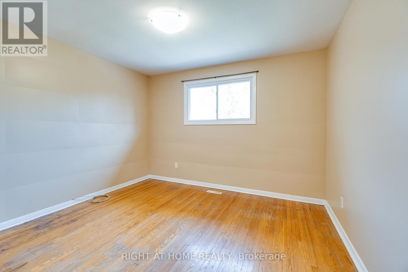 109 REXWAY DRIVE - 19