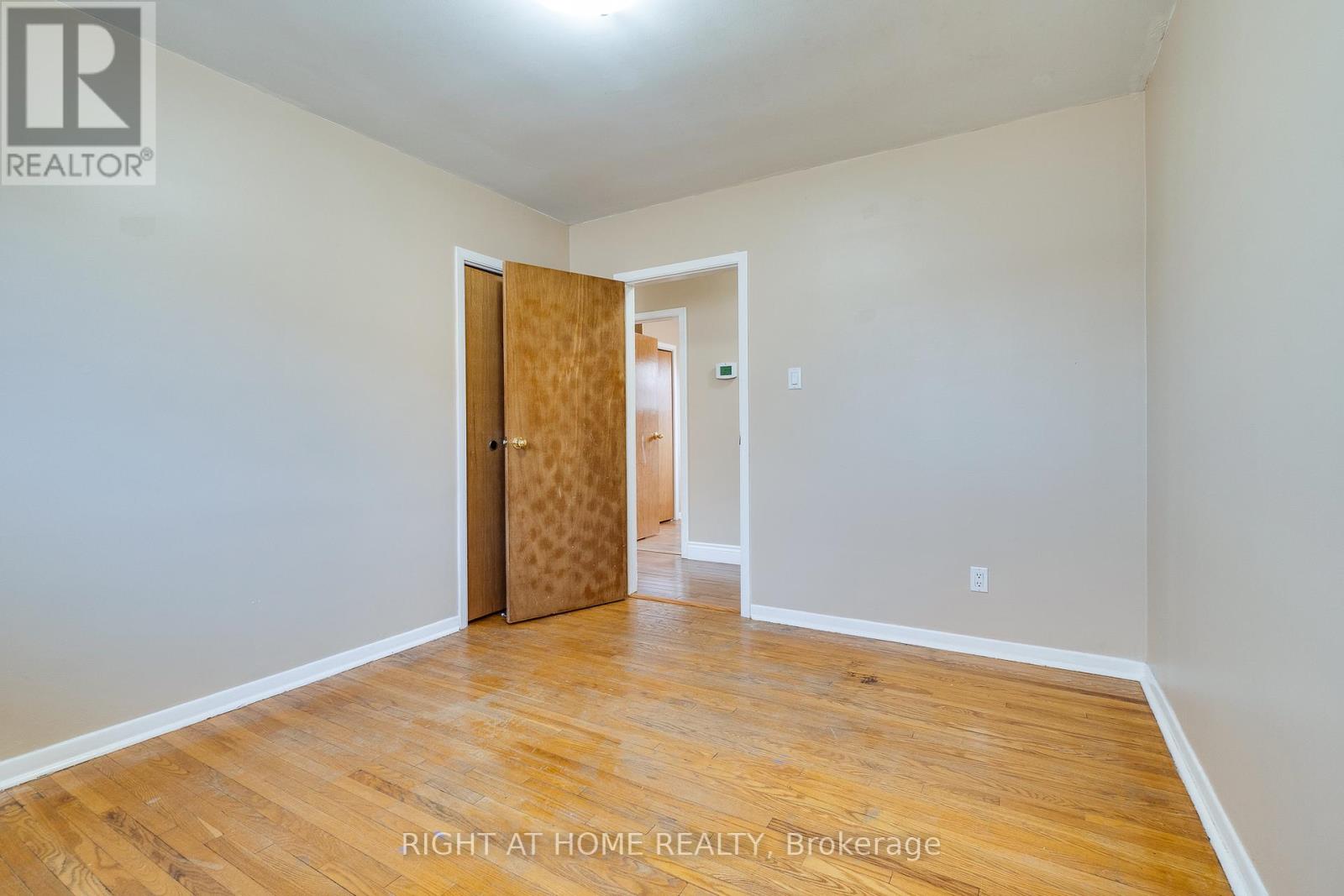 109 REXWAY DRIVE - 20