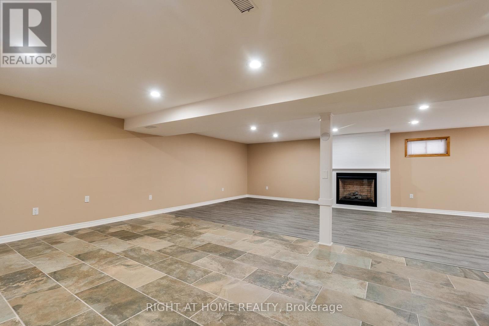 109 REXWAY DRIVE - 24