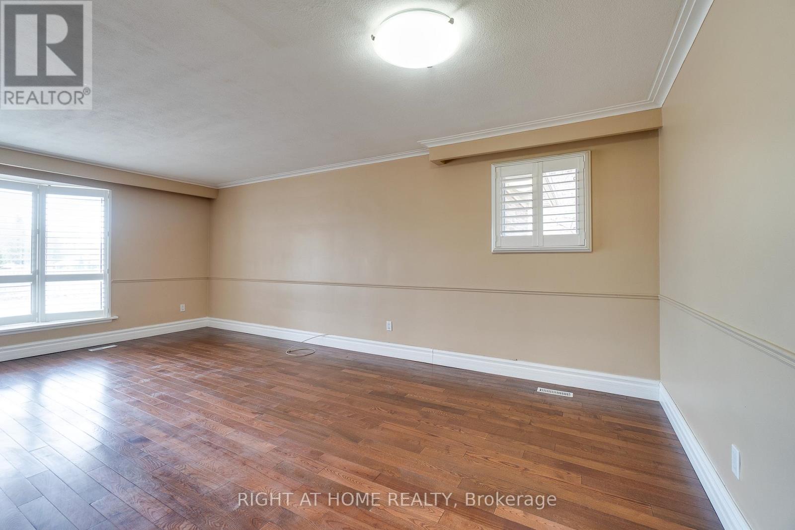 109 REXWAY DRIVE - 30