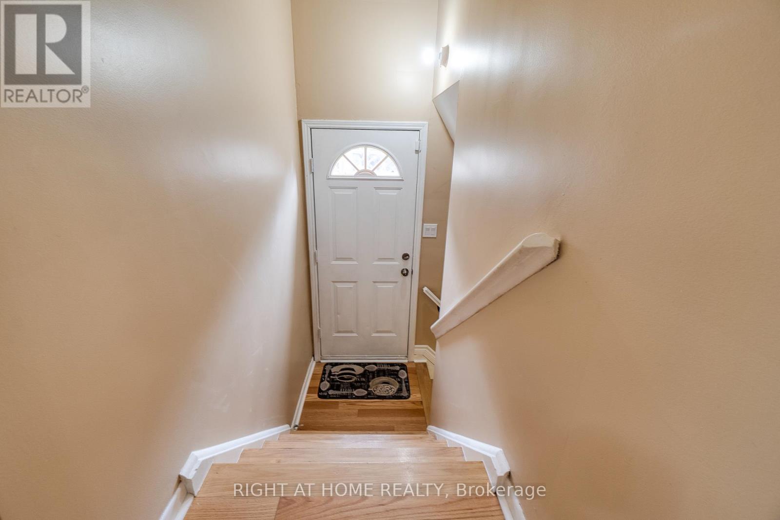 109 REXWAY DRIVE - 31
