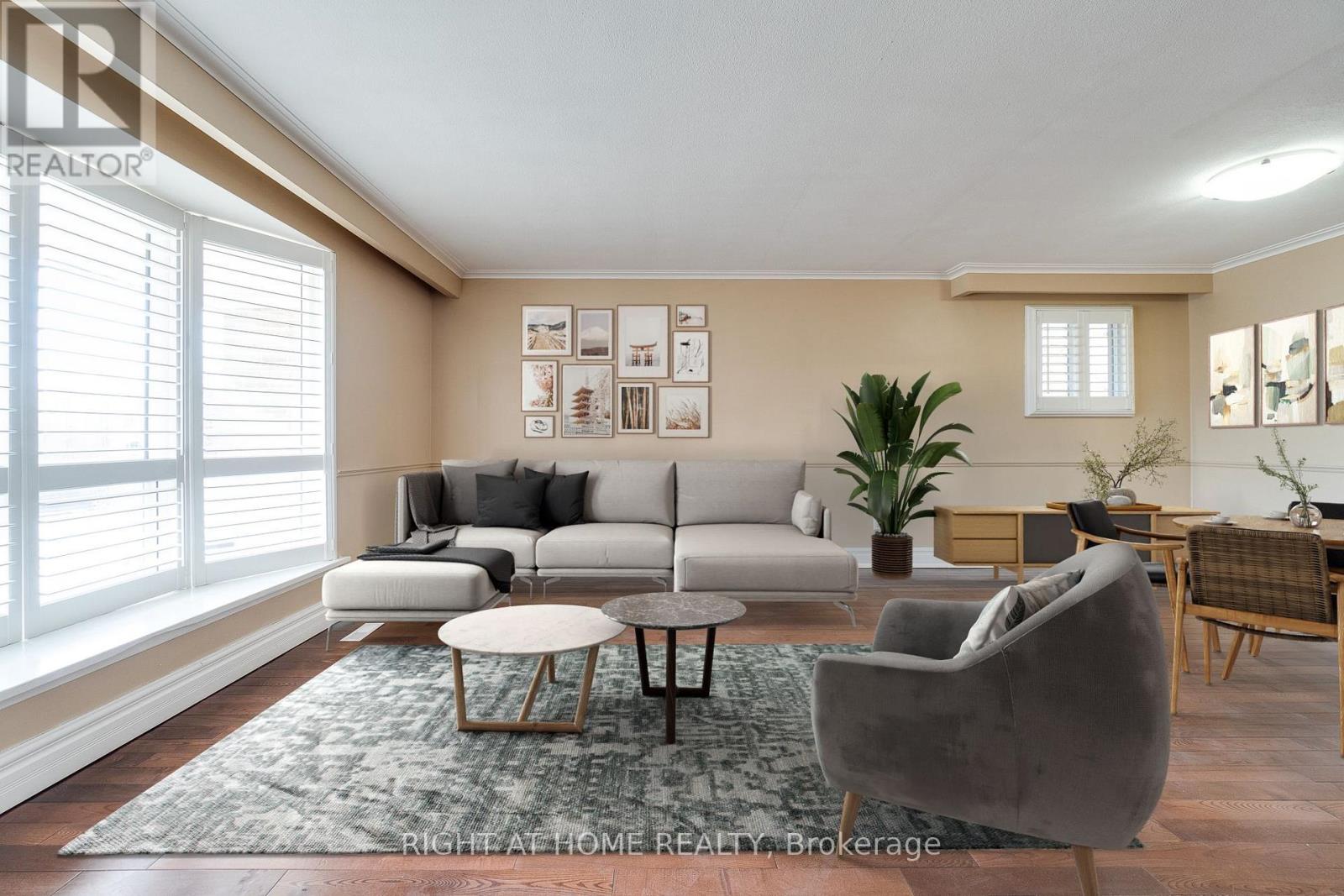 109 REXWAY DRIVE - 4