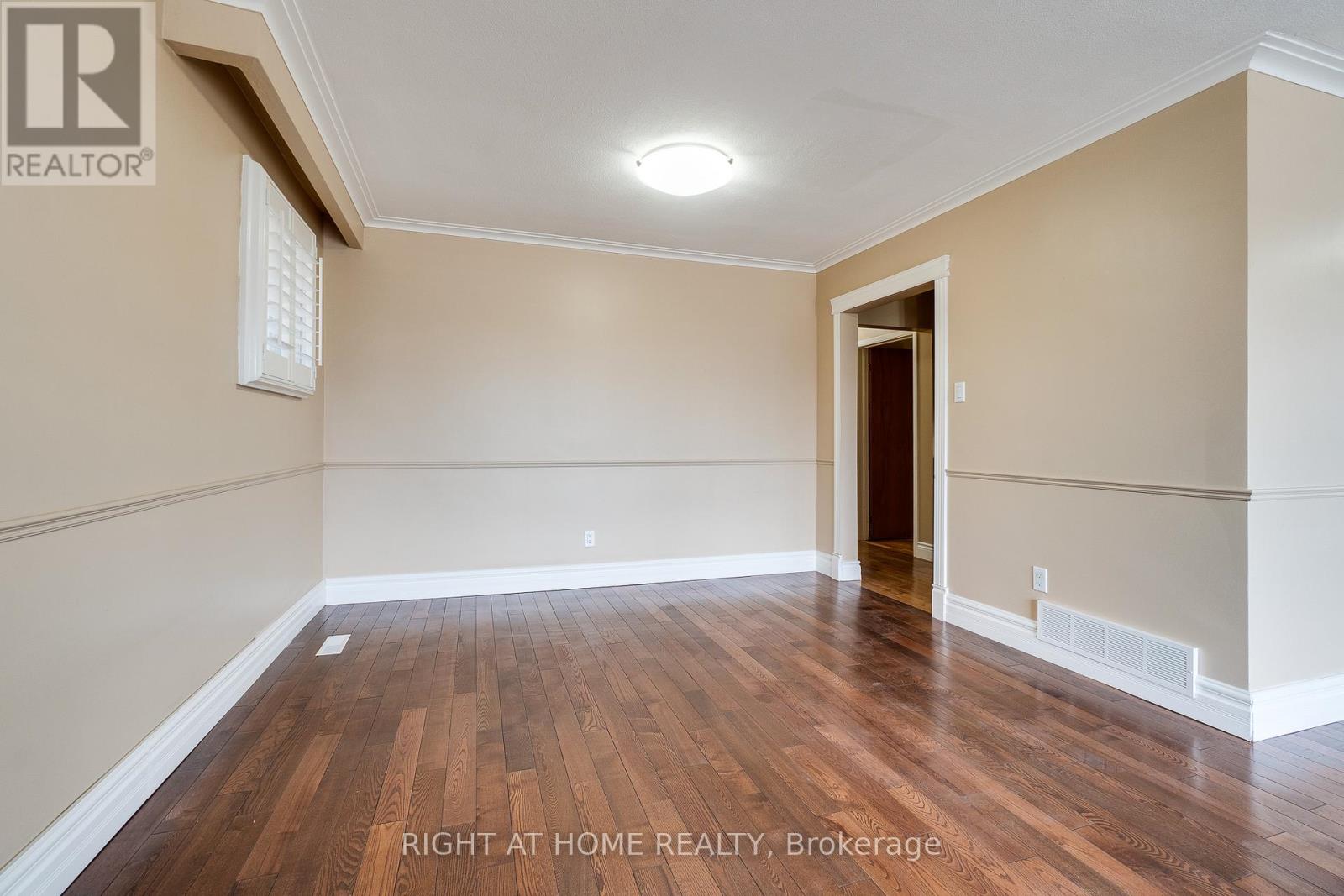 109 REXWAY DRIVE - 6
