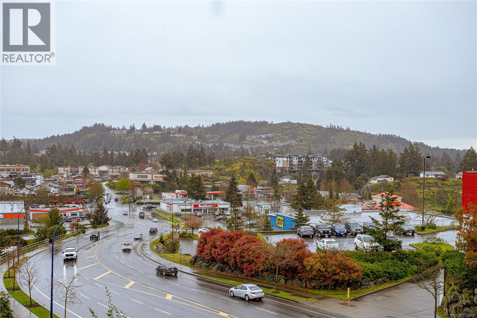 #204 2469 GATEWAY RD - 18