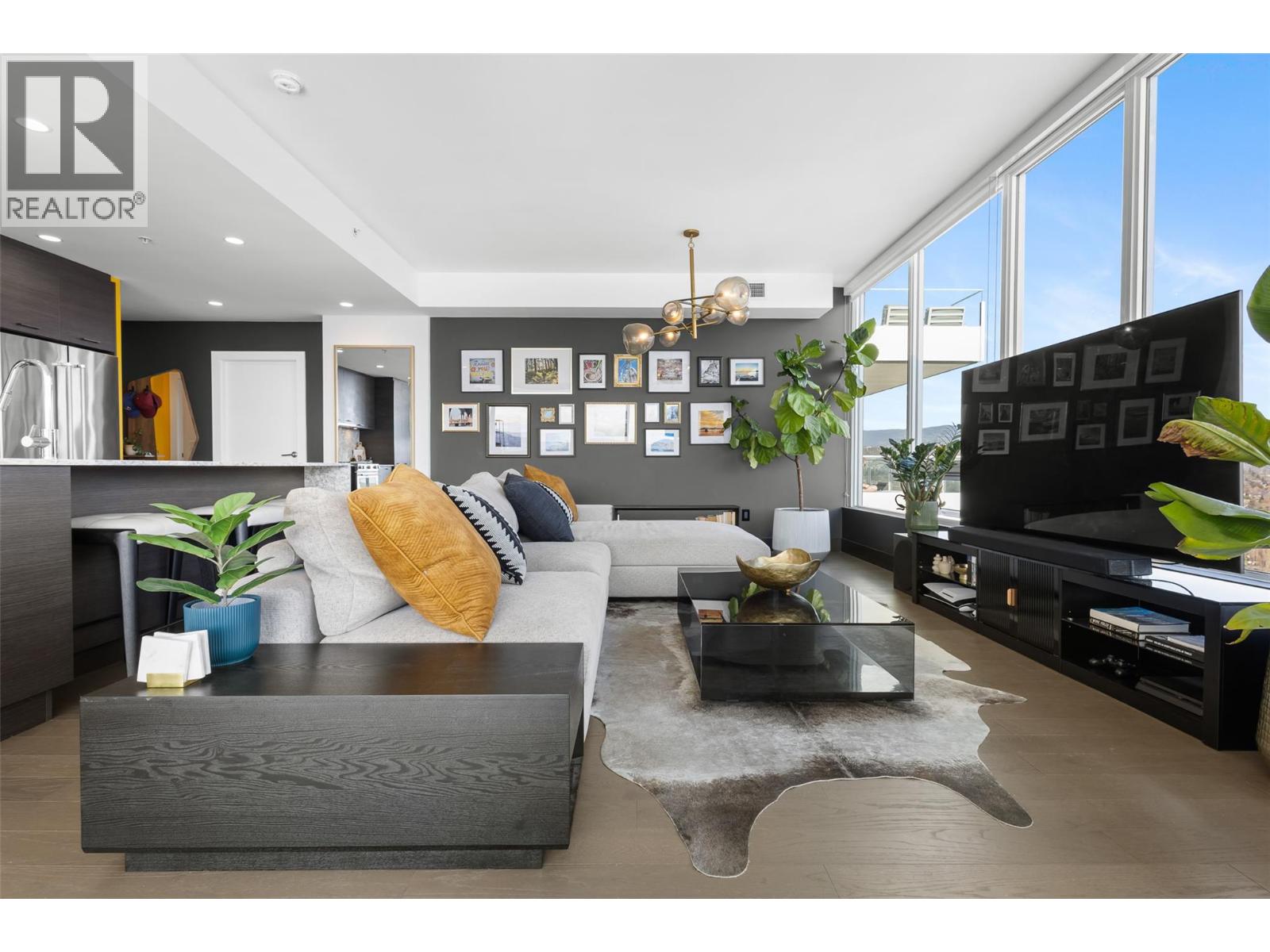 2003 1191 Sunset Drive, Kelowna