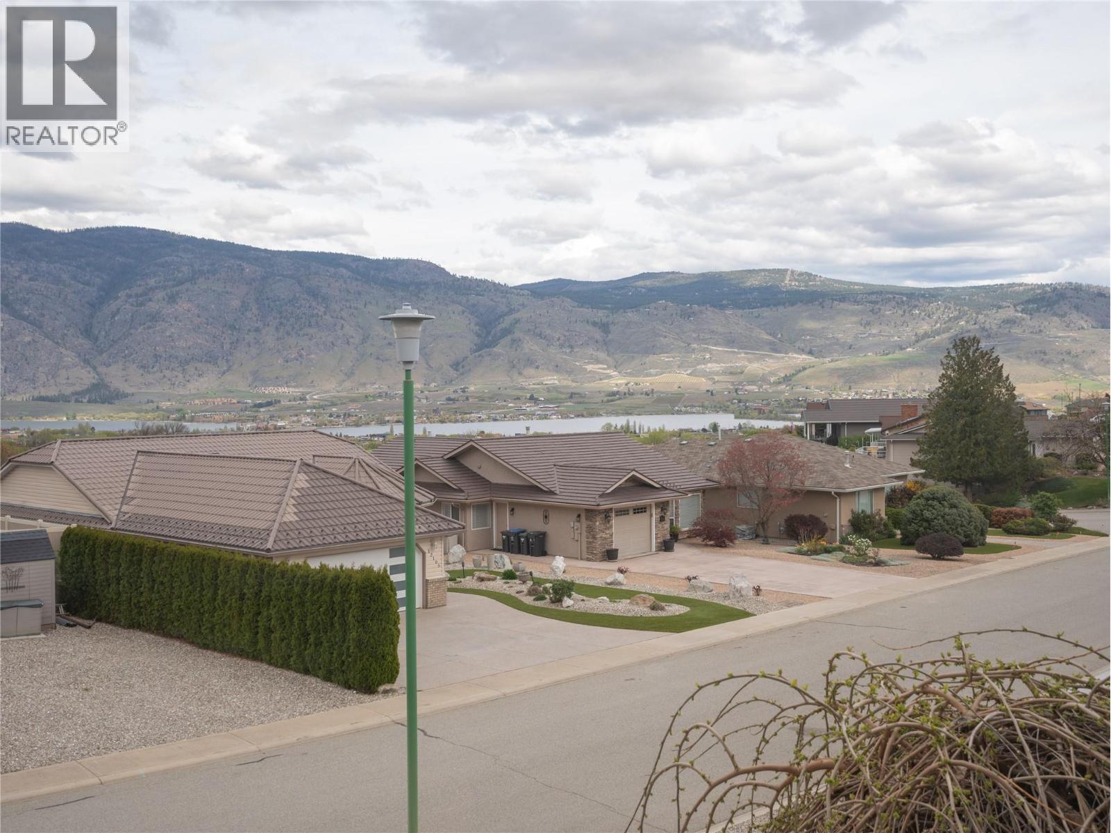 8 12300 Pinehurst Place, Osoyoos