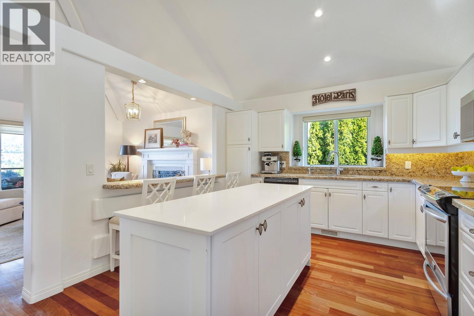  3482 Ridge Boulevard, West Kelowna