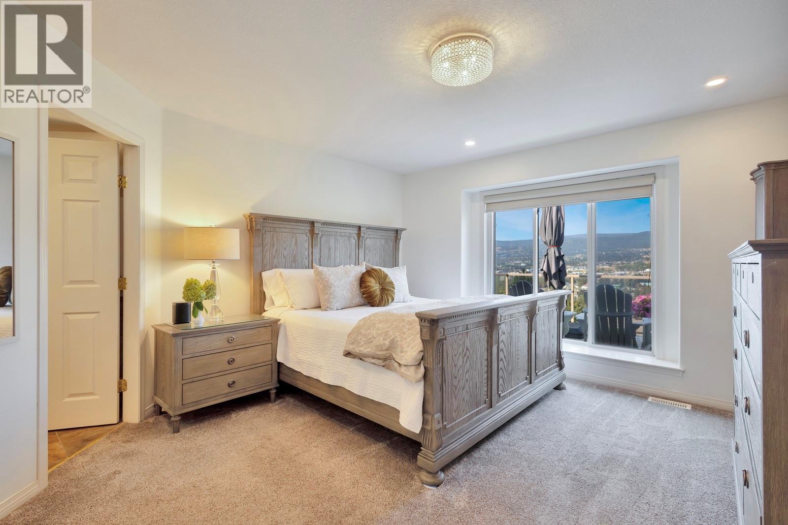  3482 Ridge Boulevard, West Kelowna