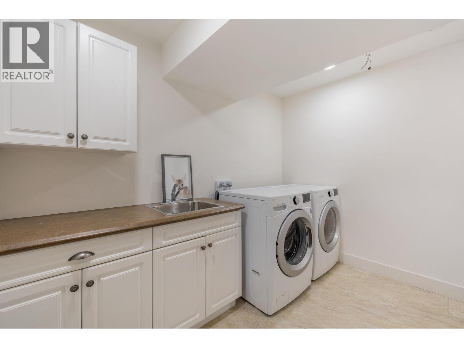 #6 380 Providence Avenue - 31