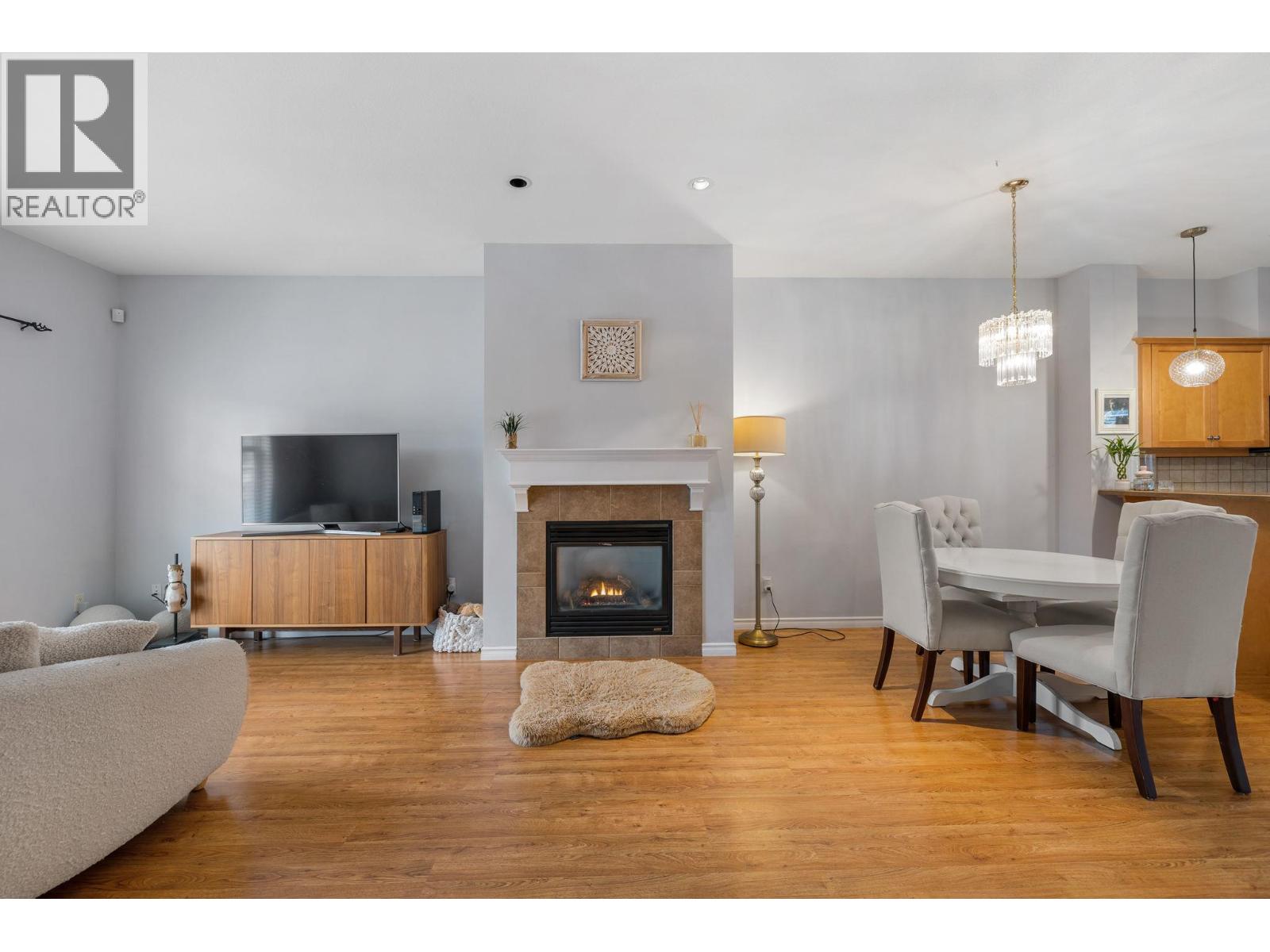 #6 380 Providence Avenue - 5