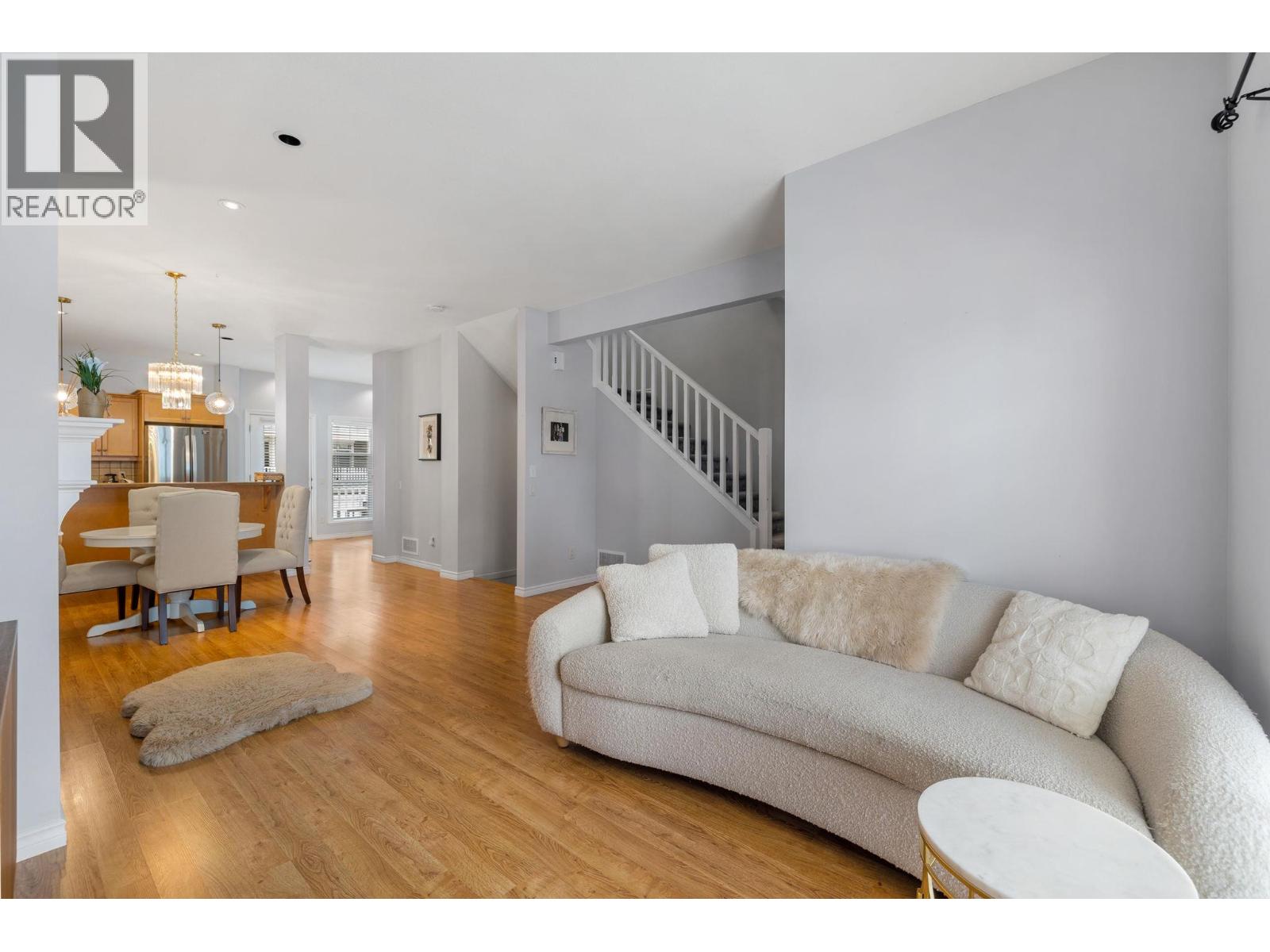 #6 380 Providence Avenue - 6