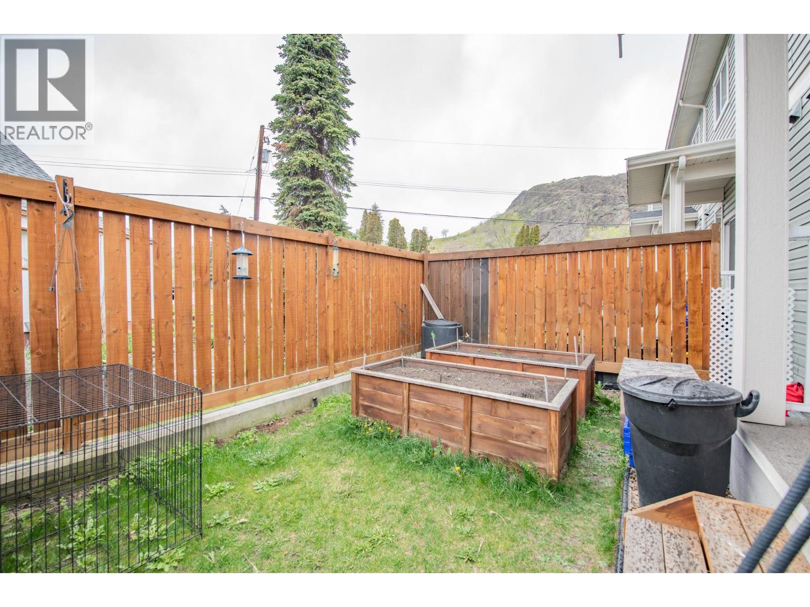 #103 4002 30 AVENUE - 12