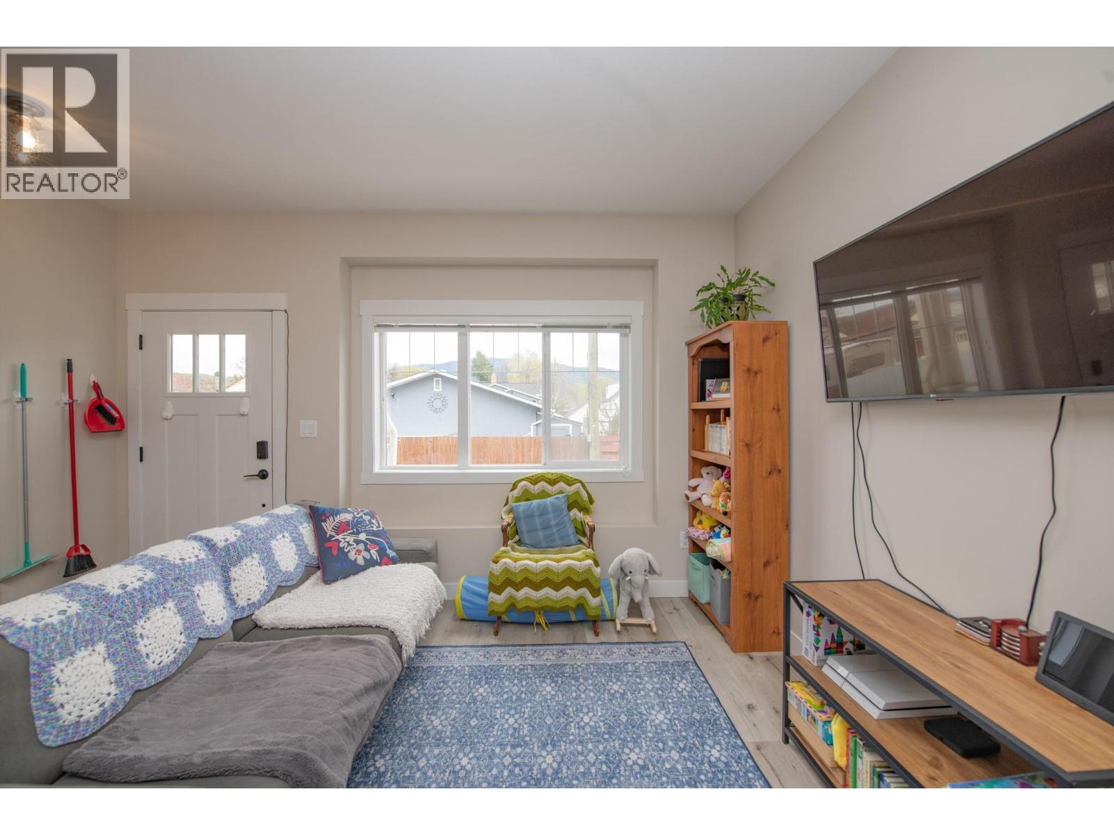 #103 4002 30 AVENUE - 16