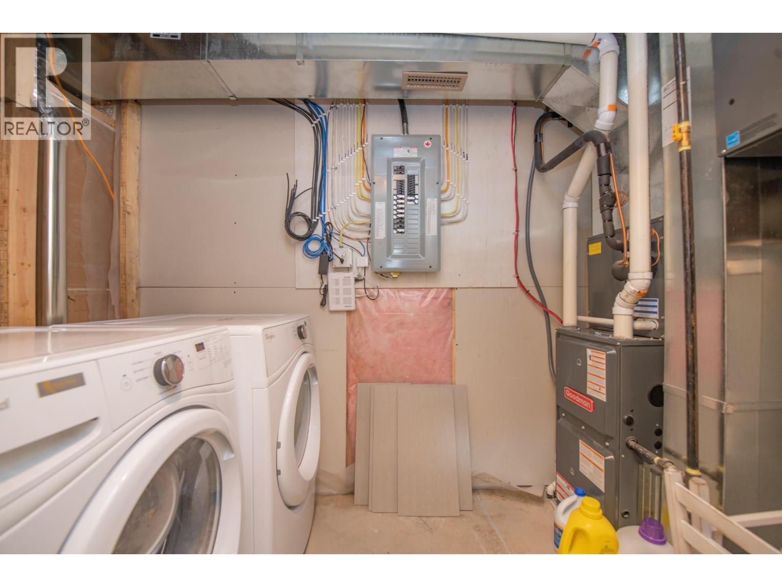 #103 4002 30 AVENUE - 33