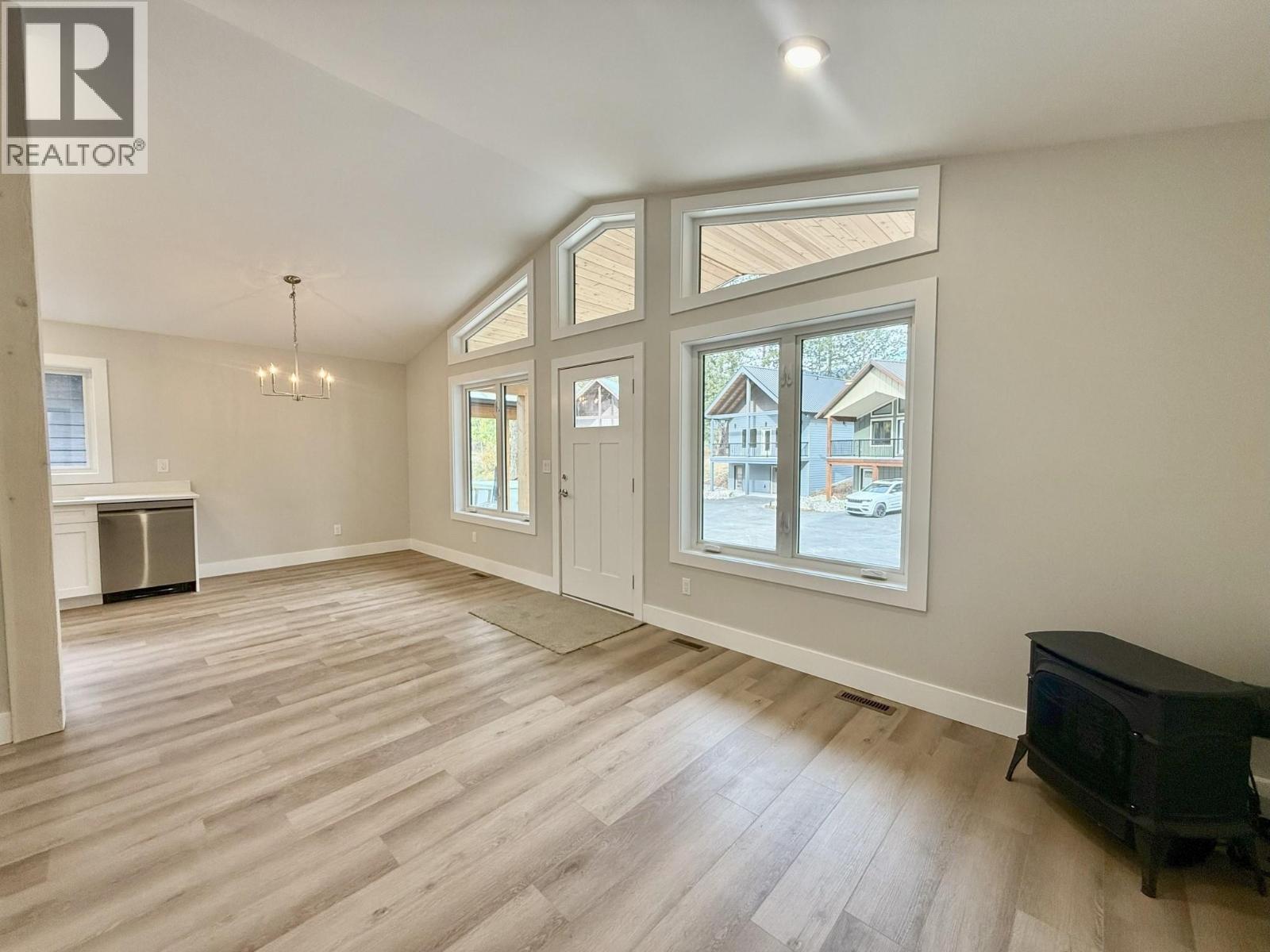 #6 1938 FOXWOOD TRAIL - 11