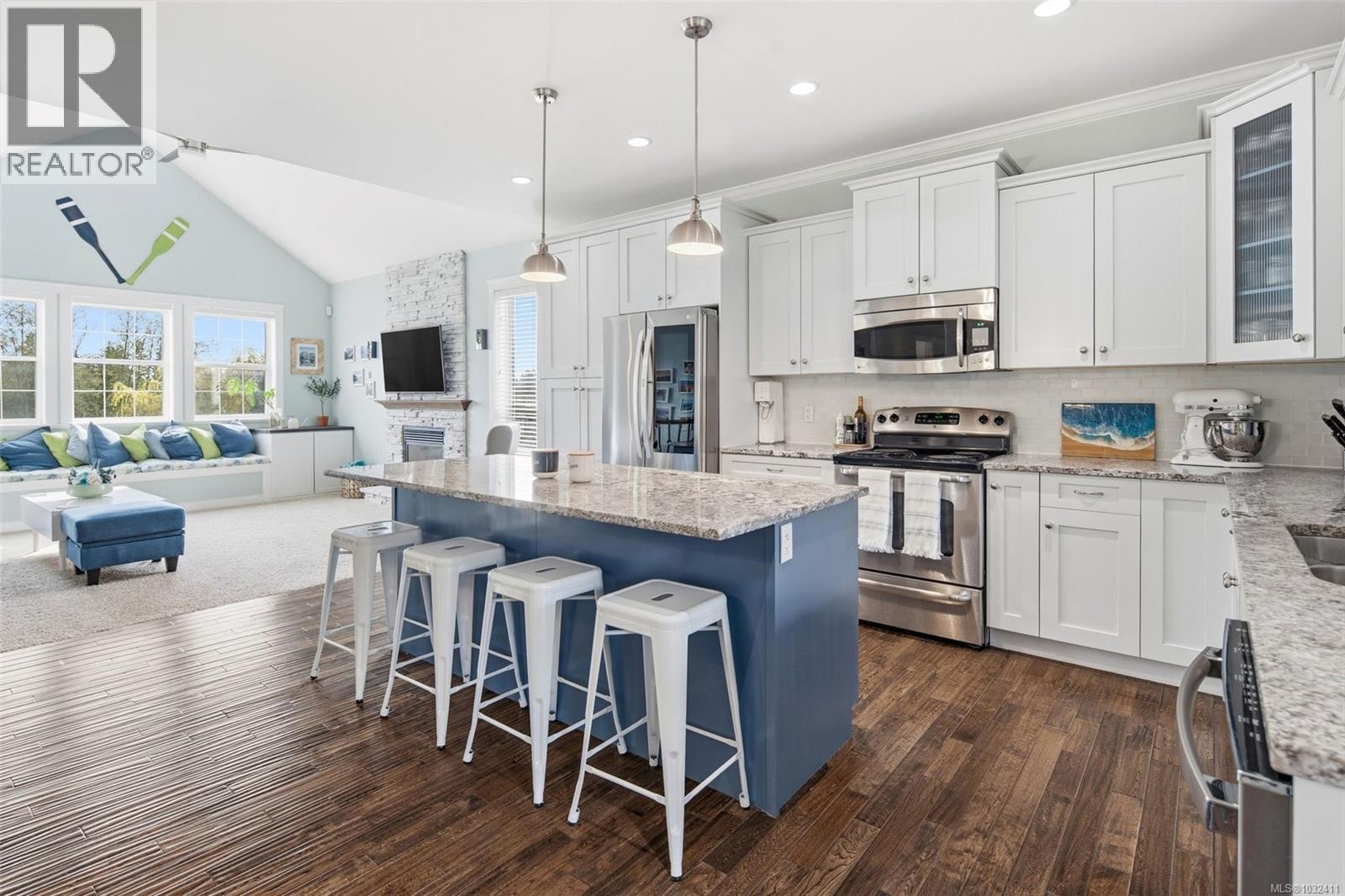 2272 FRENCH RD N - 12