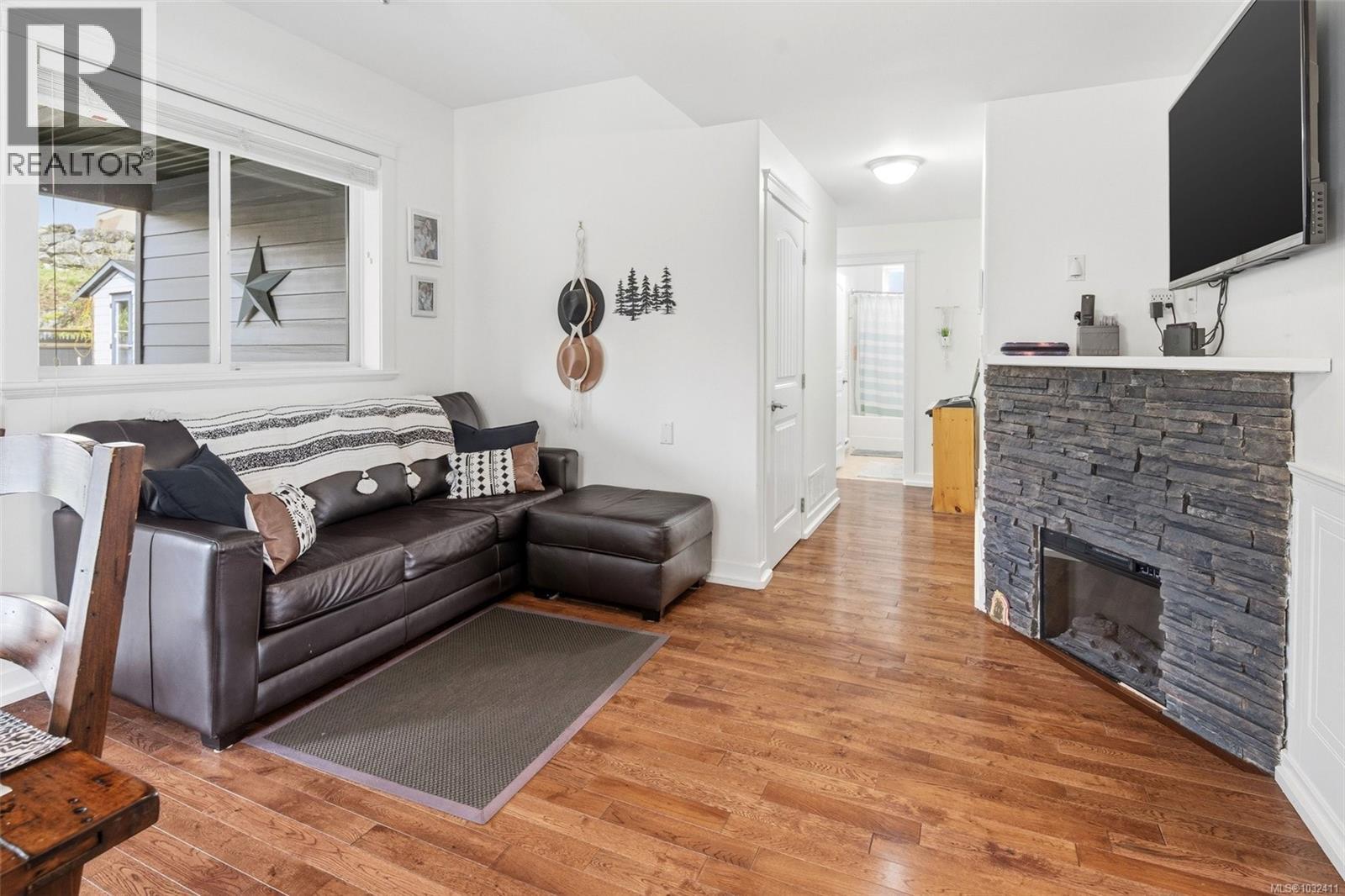 2272 FRENCH RD N - 21