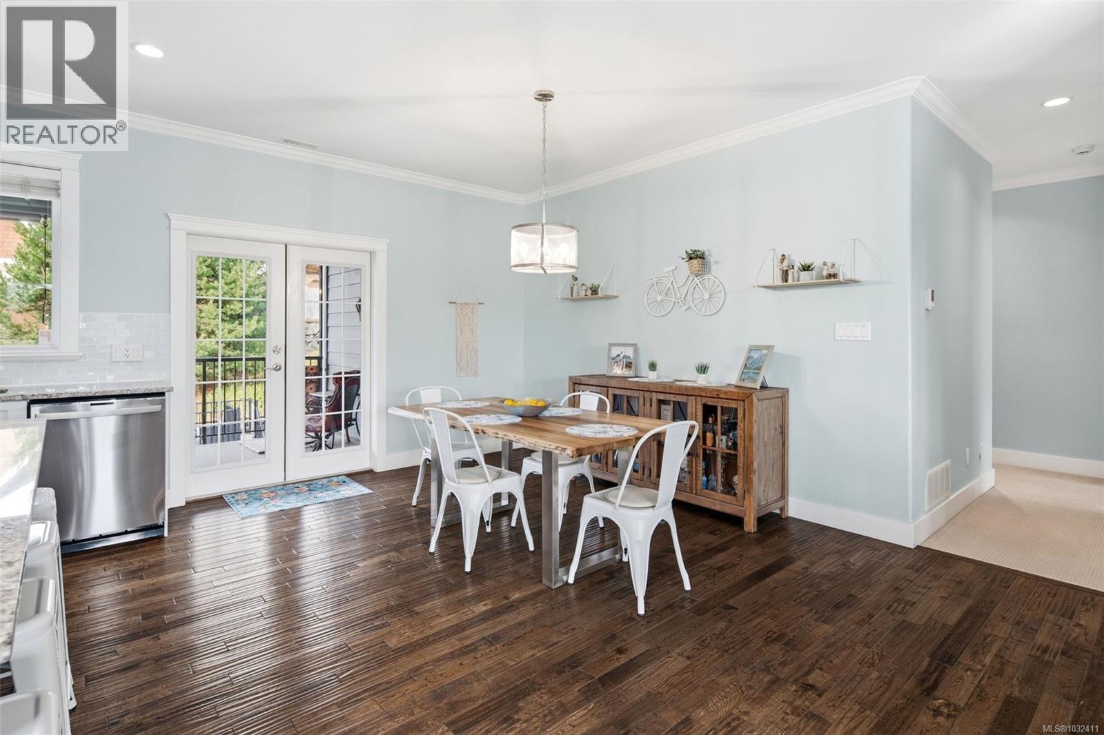 2272 FRENCH RD N - 33