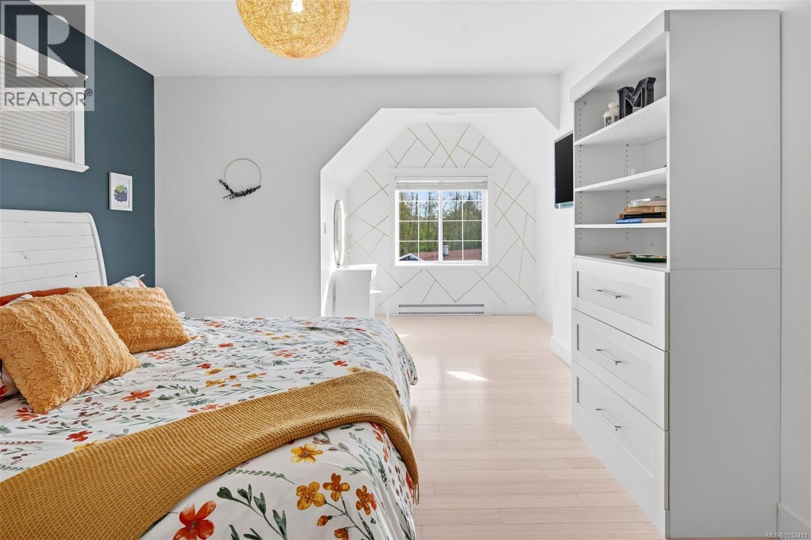 2272 FRENCH RD N - 38