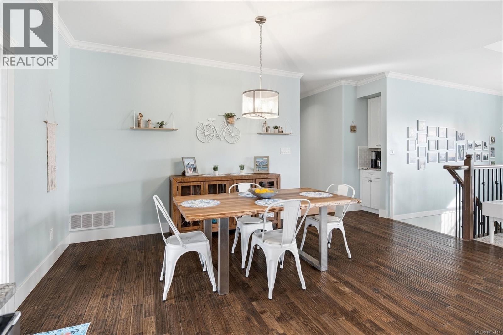 2272 FRENCH RD N - 32