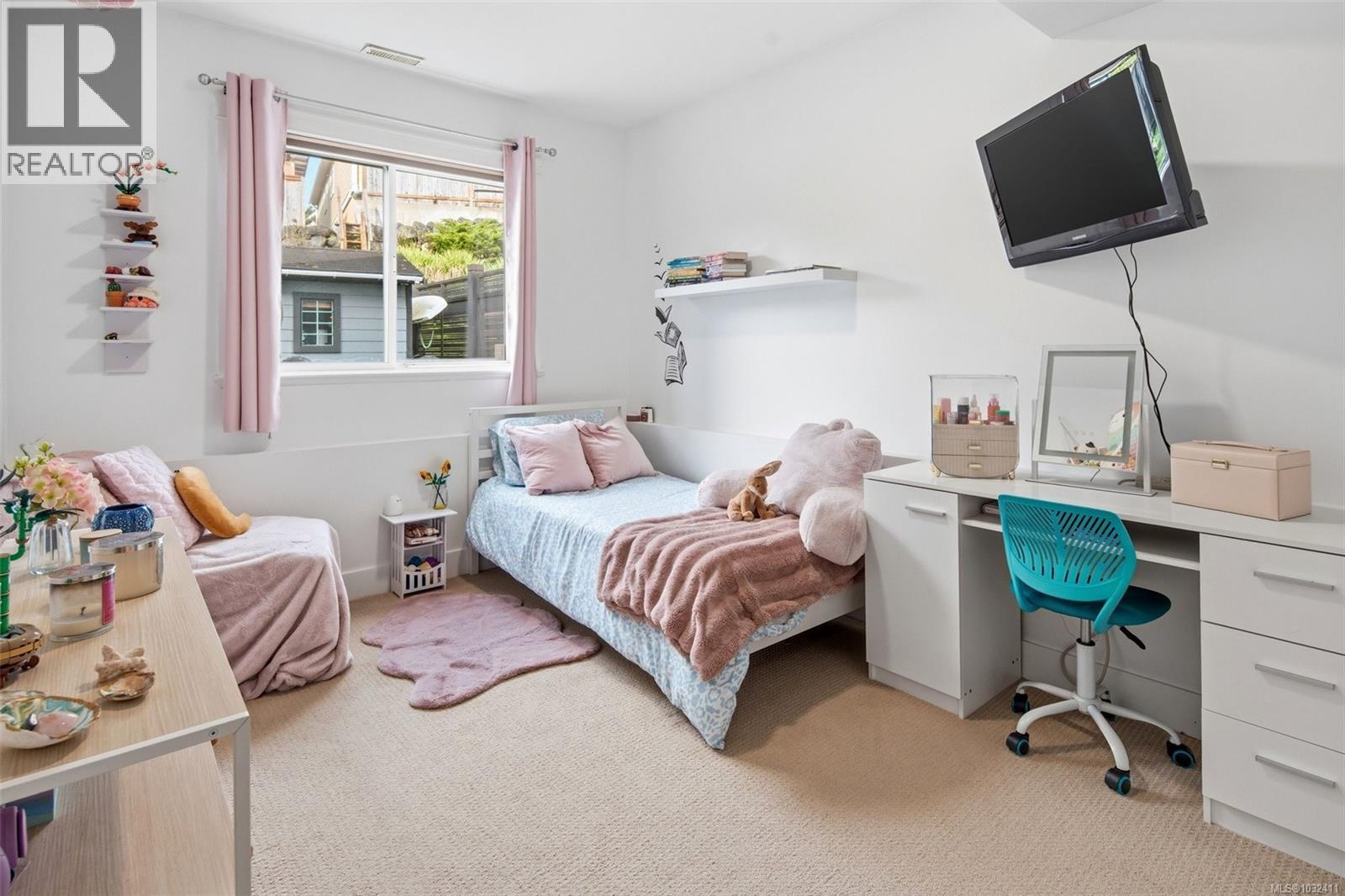 2272 FRENCH RD N - 52