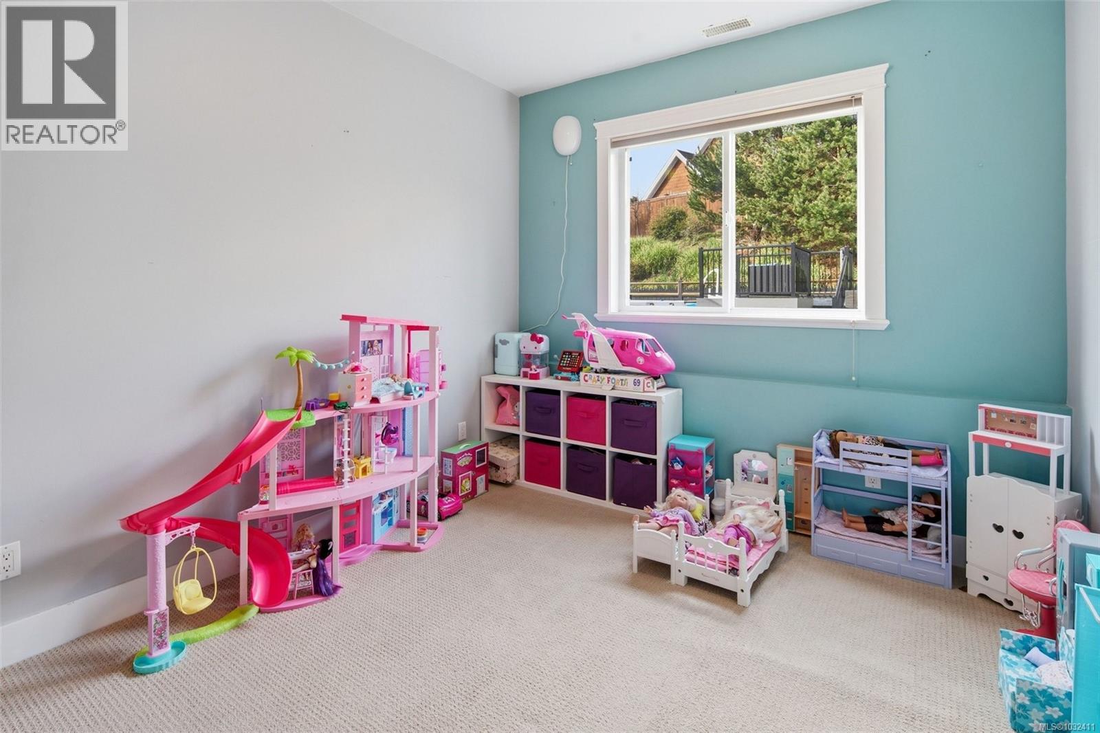 2272 FRENCH RD N - 53