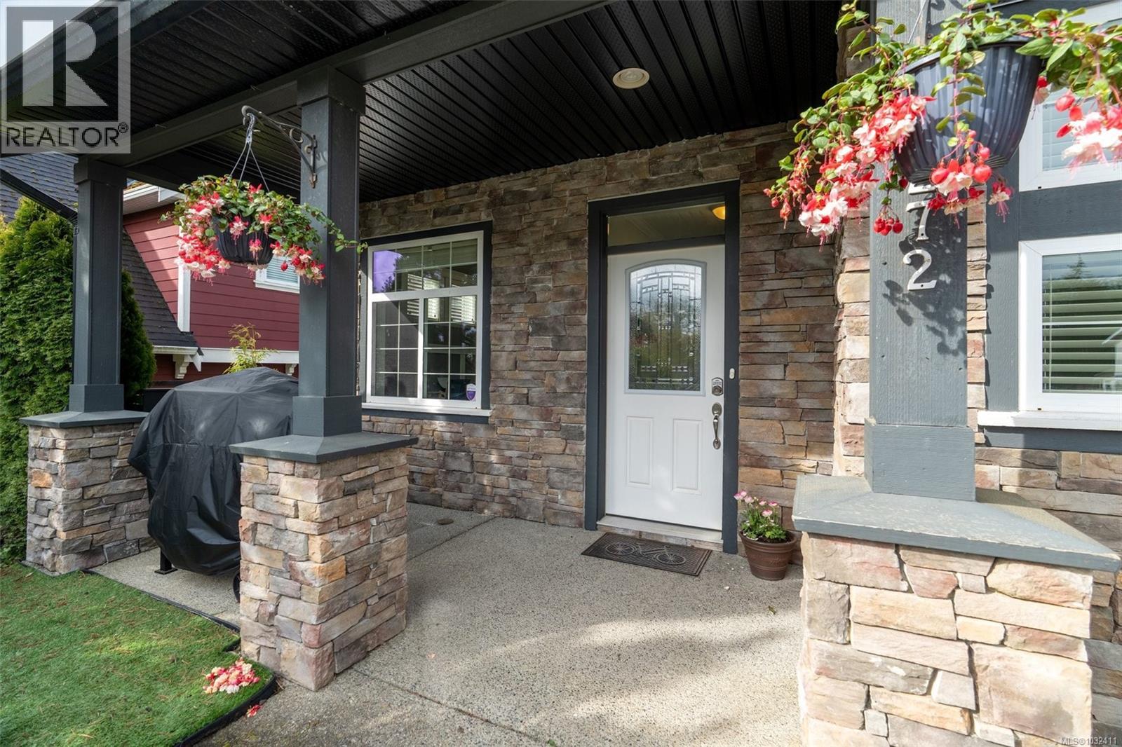 2272 FRENCH RD N - 23