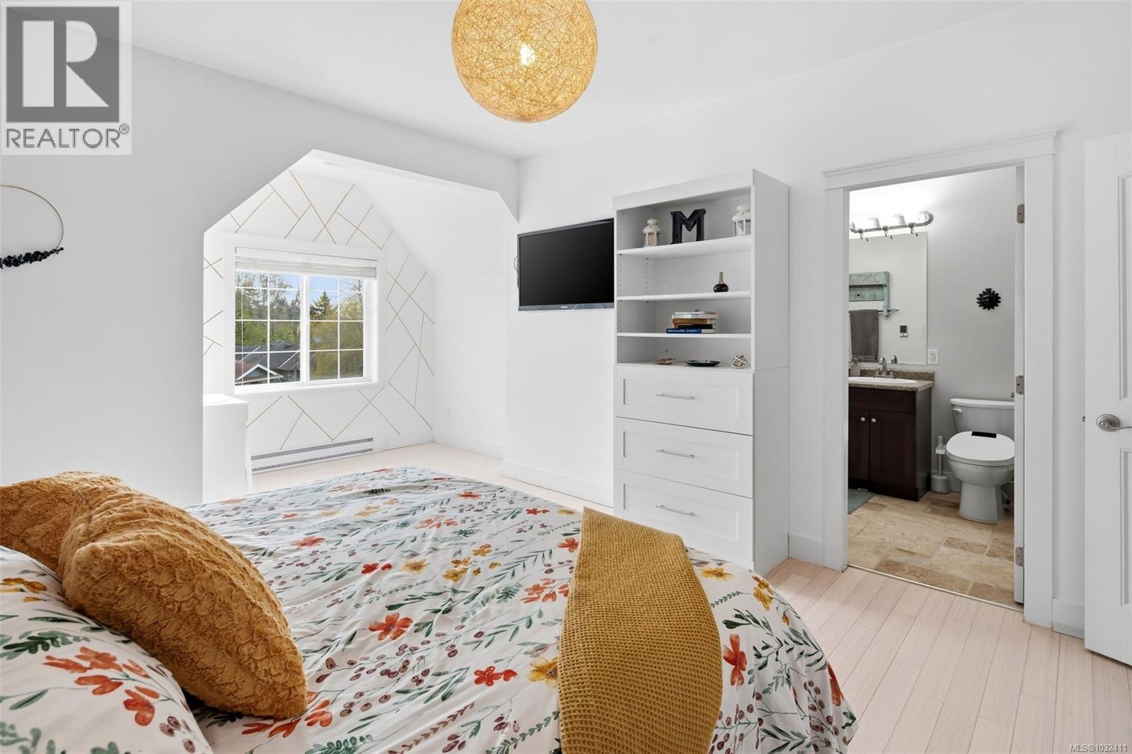 2272 FRENCH RD N - 39