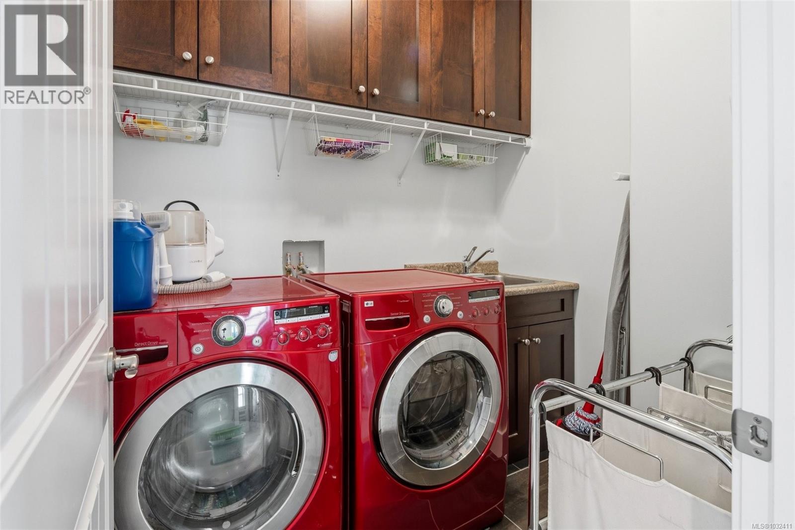 2272 FRENCH RD N - 17